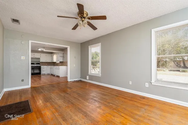 $1,400 | 1002 South San Jose Drive, Abilene, TX 79605