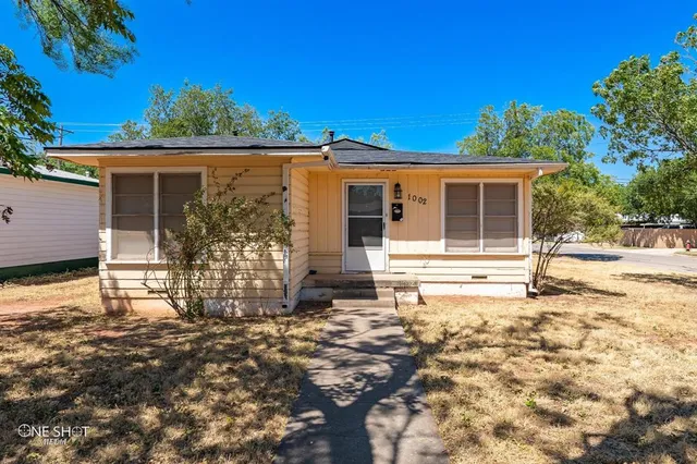 $1,400 | 1002 South San Jose Drive, Abilene, TX 79605