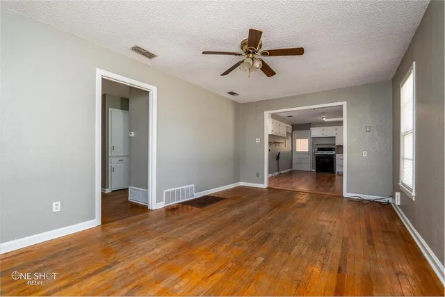 $1,400 | 1002 South San Jose Drive, Abilene, TX 79605