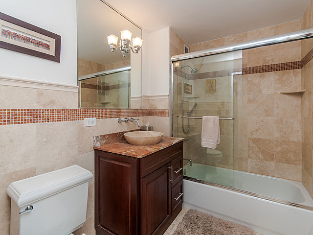 2 East Erie Street, Unit 1905 Chicago, IL 60611 - Photo 16 of 20