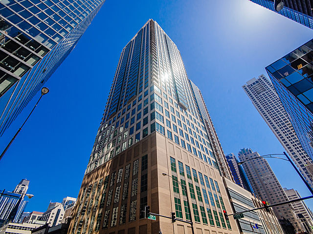 2 East Erie Street, Unit 1905 Chicago, IL 60611 - Photo 2 of 20