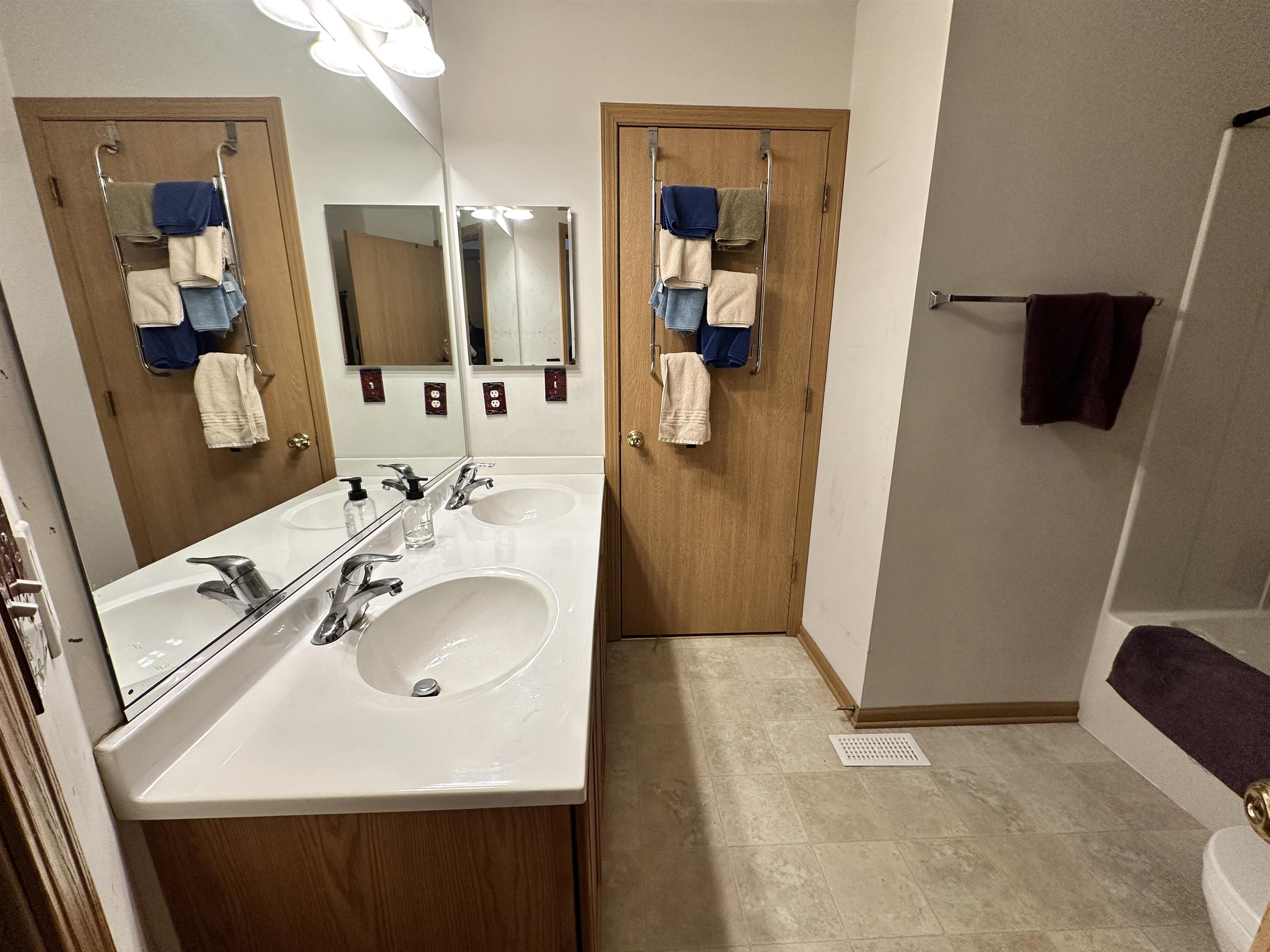 47 D Rolling Oaks Road Sugar Grove, IL 60554 - Photo 15 of 20