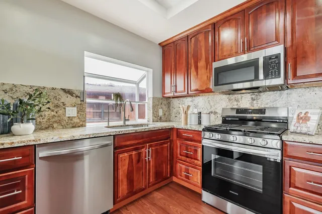 $1,488,888 | 20 Palisades Drive, Daly City, CA 94015