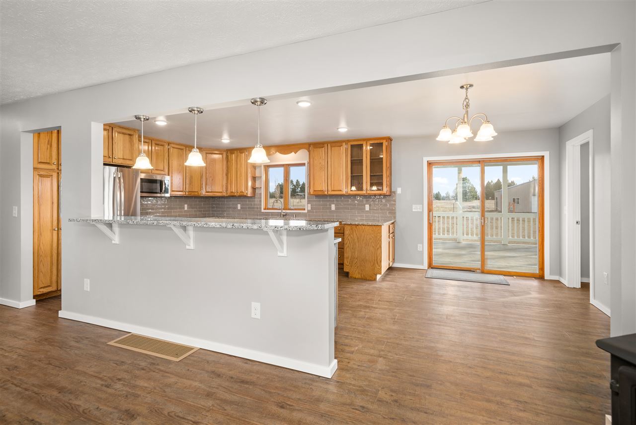 1305 West Viewmont Road Spokane, WA 99224 - Photo 4 of 20