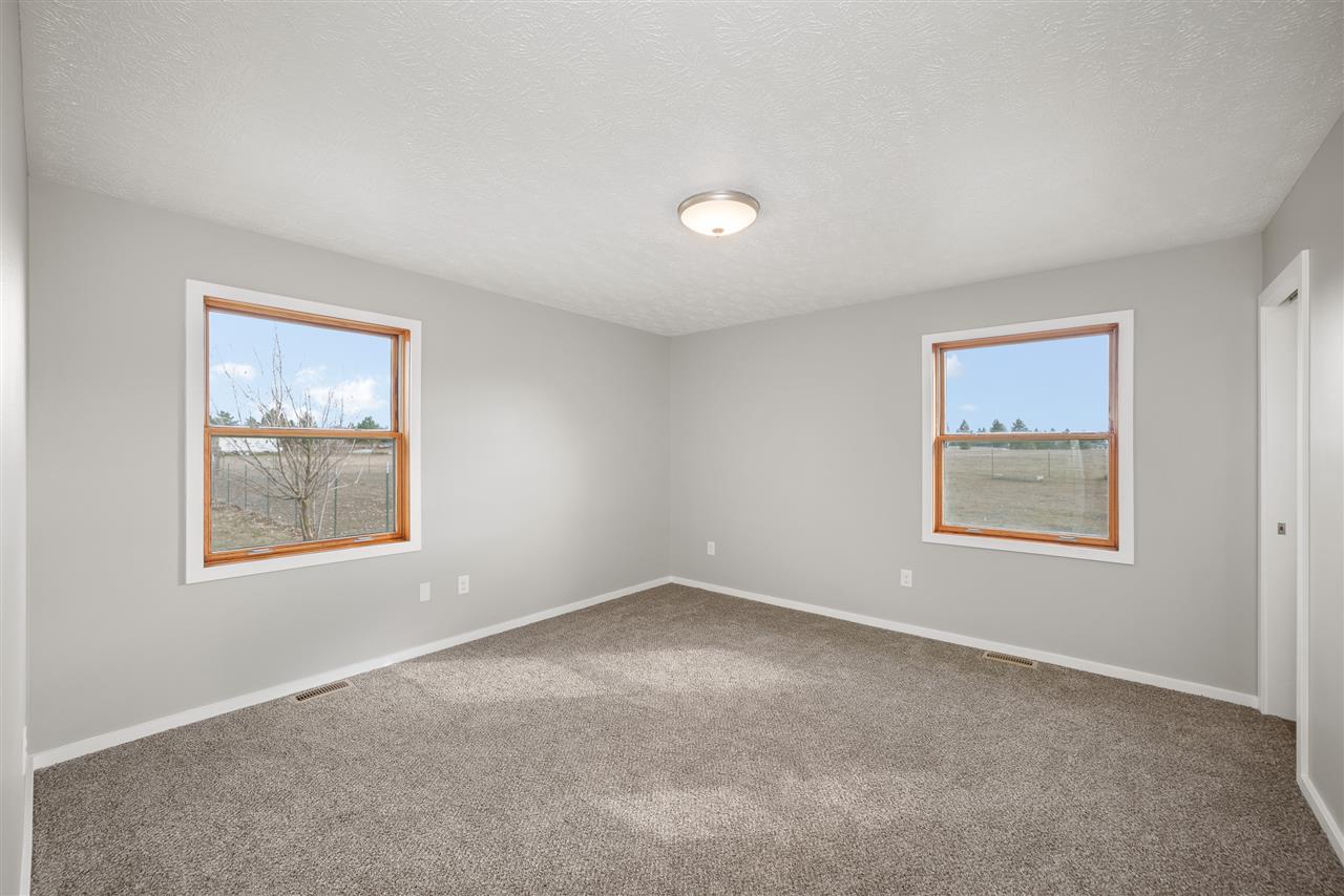 1305 West Viewmont Road Spokane, WA 99224 - Photo 8 of 20