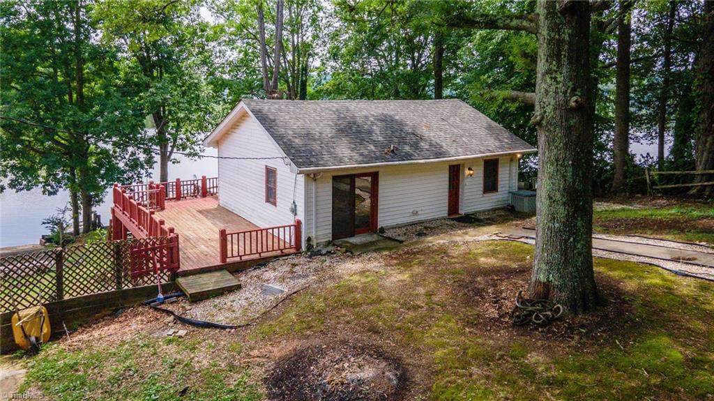 425 Shore Acres Road Salisbury, NC 28146 - Photo 9 of 50 Gallery Image 9