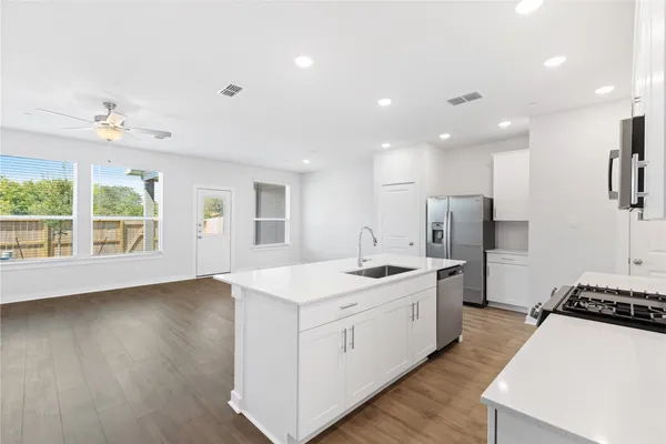 $2,880 | 3035 Dovedale Street, Pearland, TX 77584