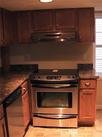 14-16 Ridge Street Andover, MA 01810 - Photo 5 of 23 Gallery Image 5