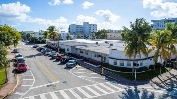 $1,500 | 400 81st Street, Unit 3, Miami Beach, FL 33141