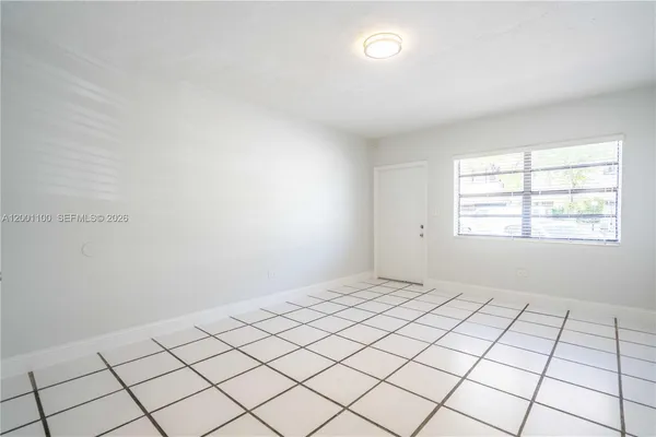 $1,500 | 400 81st Street, Unit 3, Miami Beach, FL 33141