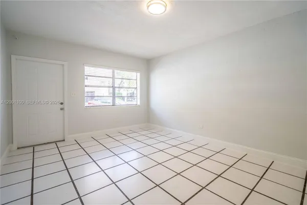 $1,500 | 400 81st Street, Unit 3, Miami Beach, FL 33141