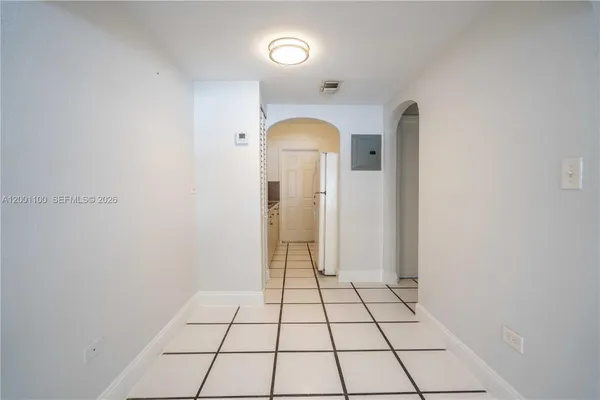 $1,500 | 400 81st Street, Unit 3, Miami Beach, FL 33141
