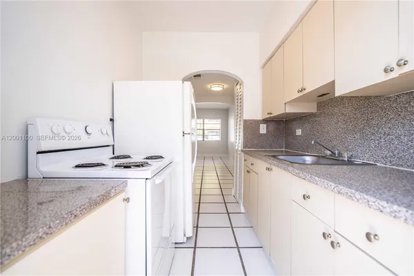 $1,500 | 400 81st Street, Unit 3, Miami Beach, FL 33141