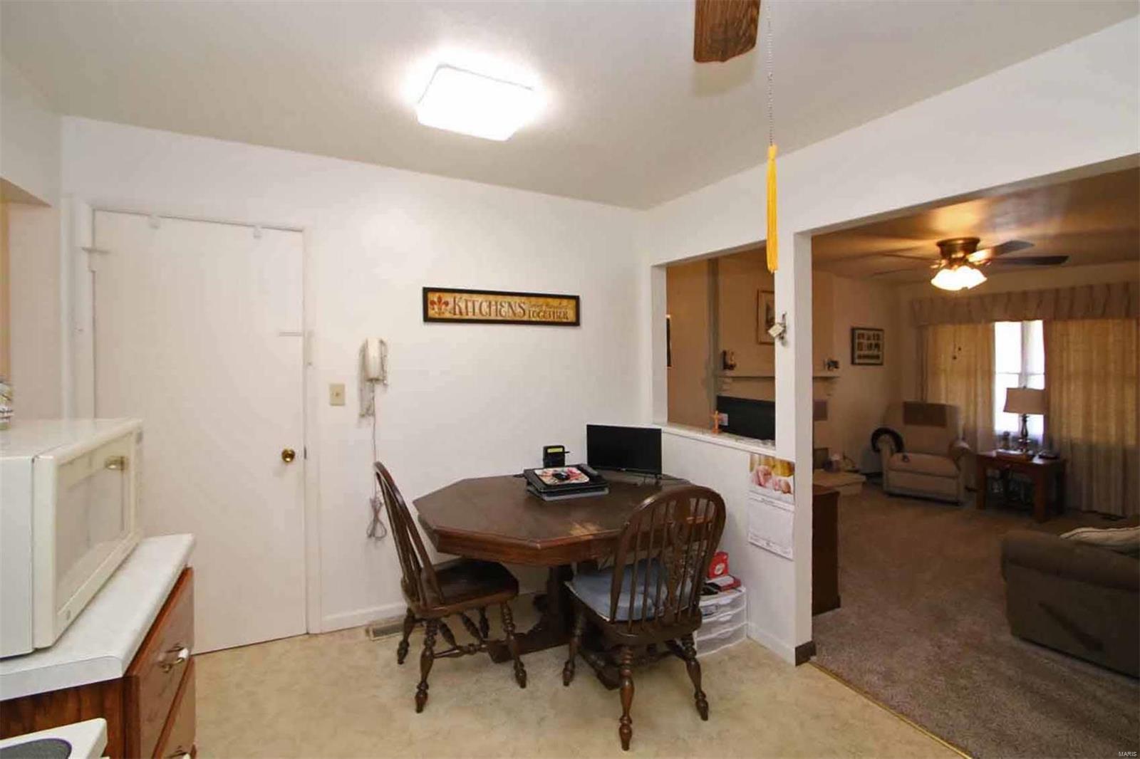 211 Cindy Street Brighton, IL 62012 - Photo 12 of 18 Gallery Image 12