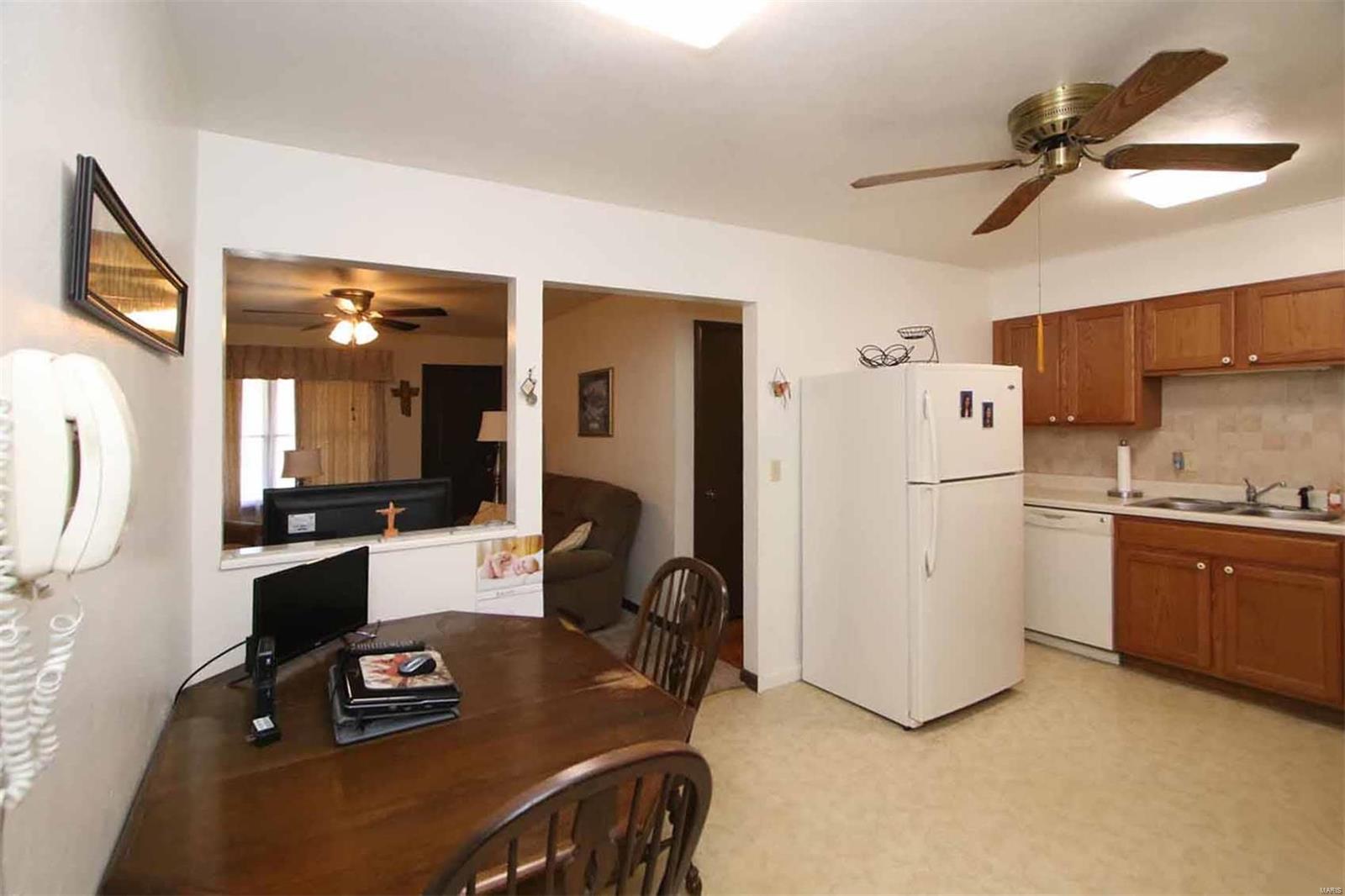 211 Cindy Street Brighton, IL 62012 - Photo 13 of 18 Gallery Image 13