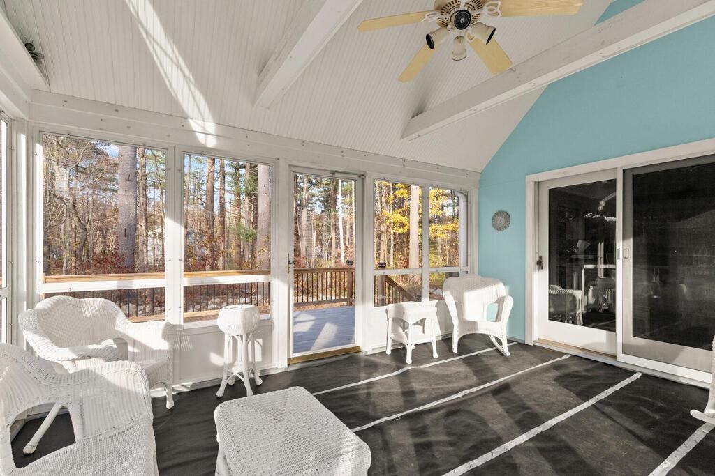 125 Dutton Road Pelham, NH 03076 - Photo 16 of 37