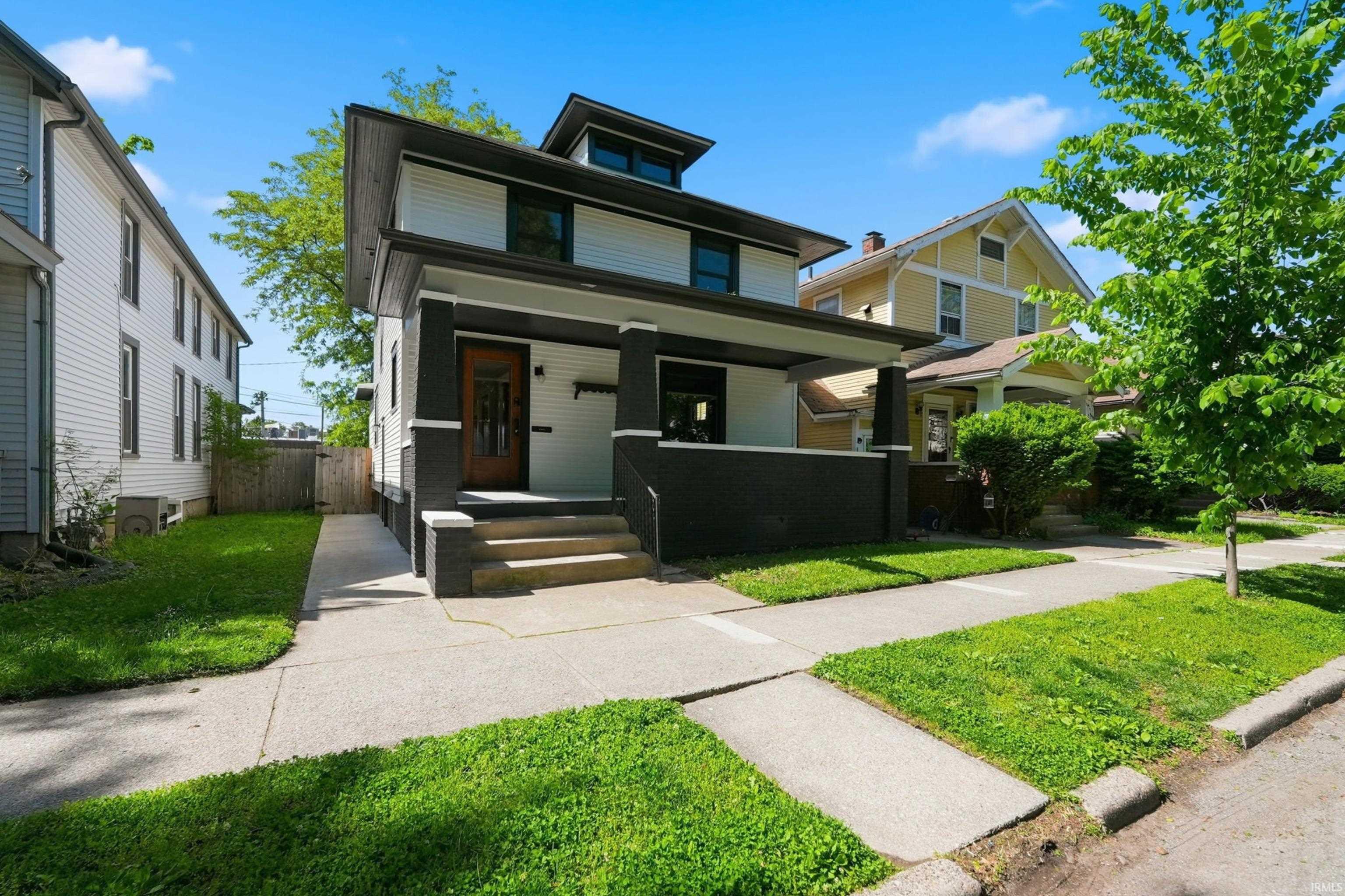 1101 Stophlet Street Fort Wayne, IN 46802 - Photo 2 of 36