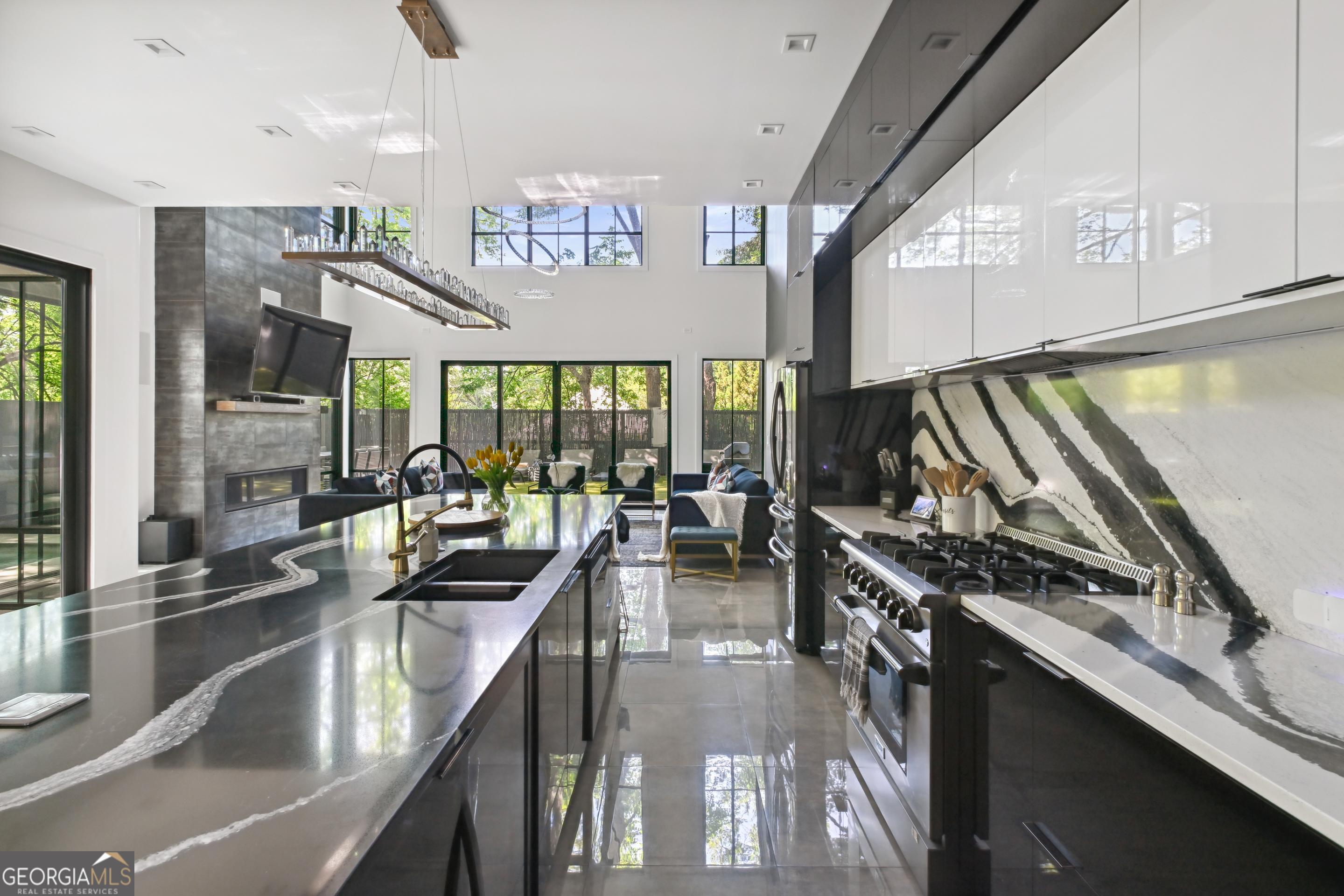 818 Verner Street Northwest Atlanta, GA 30318 - Photo 18 of 47 a kitchen with lots of counter top space