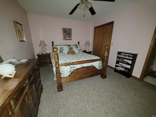 $276,500 | 1116 Cherry Hills Drive, Mount Vernon, IN 47620