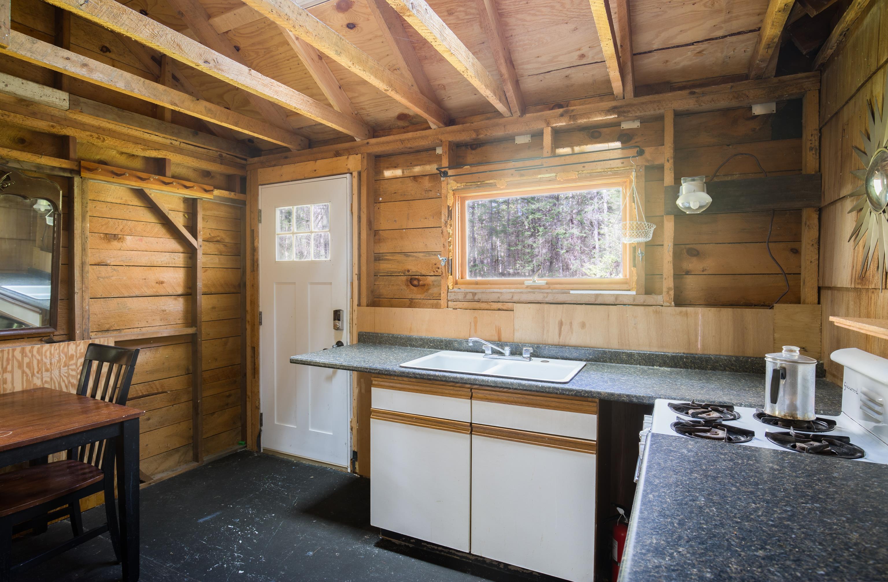 86 Abe Jacobs Road Corinth, VT 05039 - Photo 13 of 17