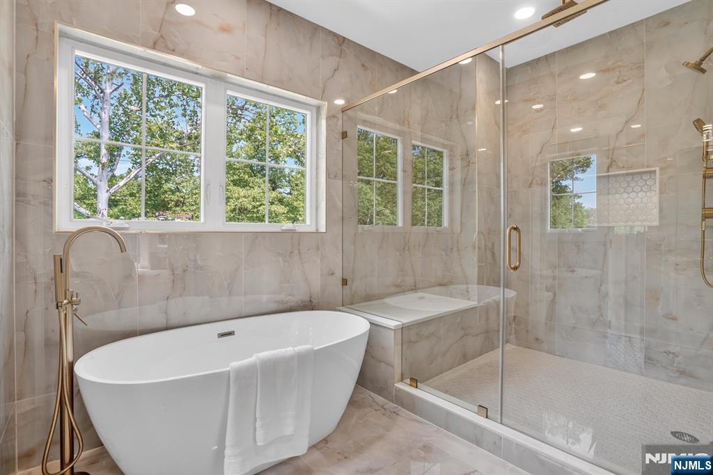 81 Ridge Drive Livingston, NJ 07039 - Photo 21 of 49