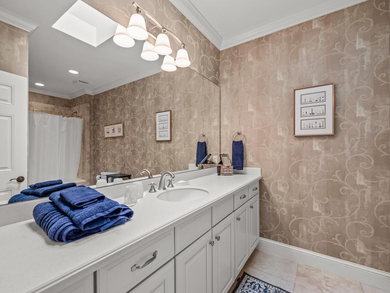 11216 Jonas Ridge Lane Raleigh, NC 27613 - Photo 38 of 75 Guest Bathroom