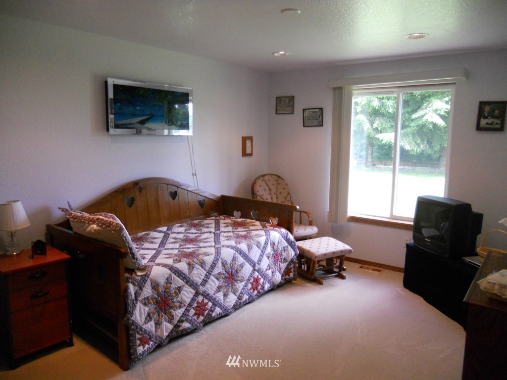 1108114 Rawlins Road Winlock, WA 98596 - Photo 13 of 15