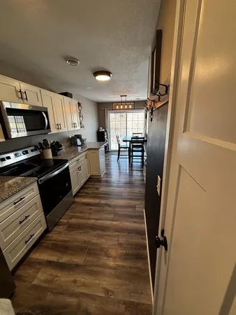 $299,900 | 25894 Cardinal Street, Elko New Market, MN 55054