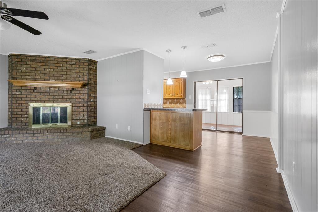 1609 Robin Street Mineola, TX 75773 - Photo 3 of 24