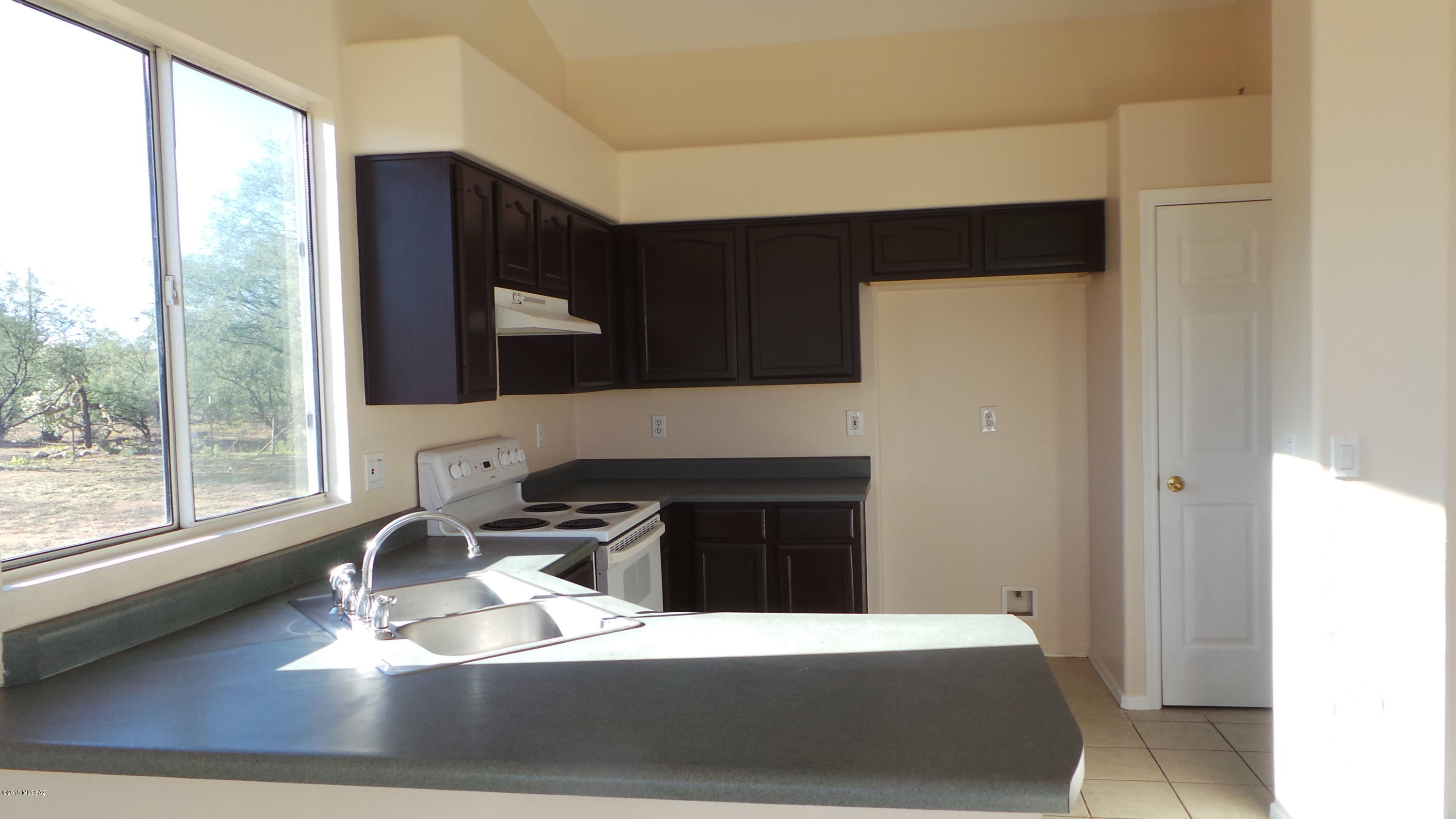 103 Dury Court Rio Rico, AZ 85648 - Photo 12 of 36