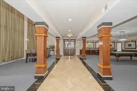 $340,000 | 501 Hungerford Drive, Unit 139, Rockville, MD 20850