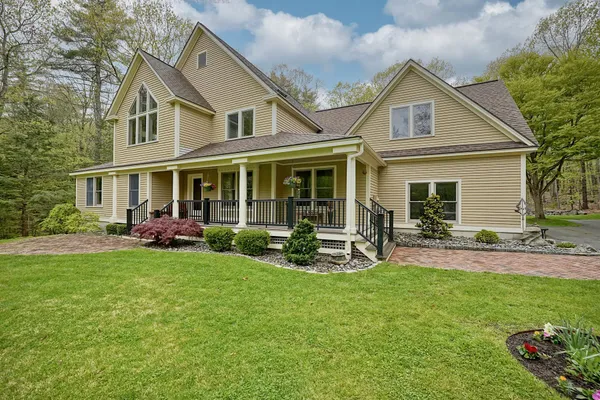 $1,199,000 | 38 Bassett Lane, Newfields, NH 03856