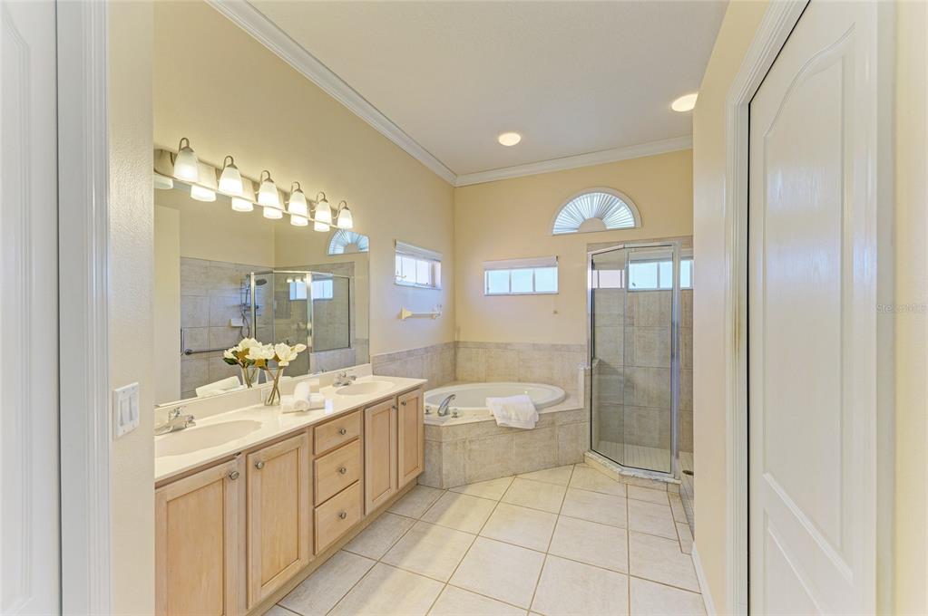 1036 Oak Meadow Lane Osprey, FL 34229 - Photo 31 of 71