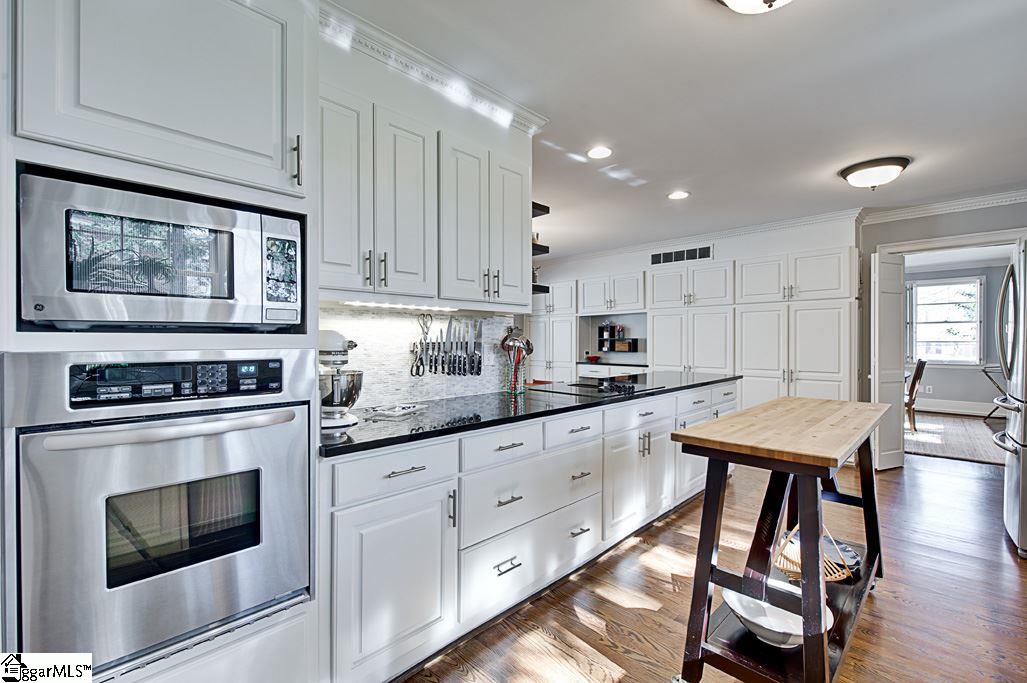 209 Sweetbriar Road Greenville, SC 29615 - Photo 15 of 36 Gallery Image 15