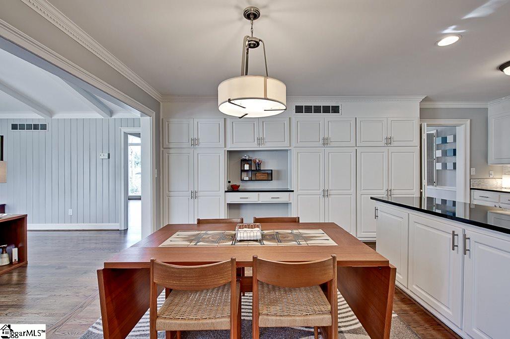 209 Sweetbriar Road Greenville, SC 29615 - Photo 16 of 36 Gallery Image 16