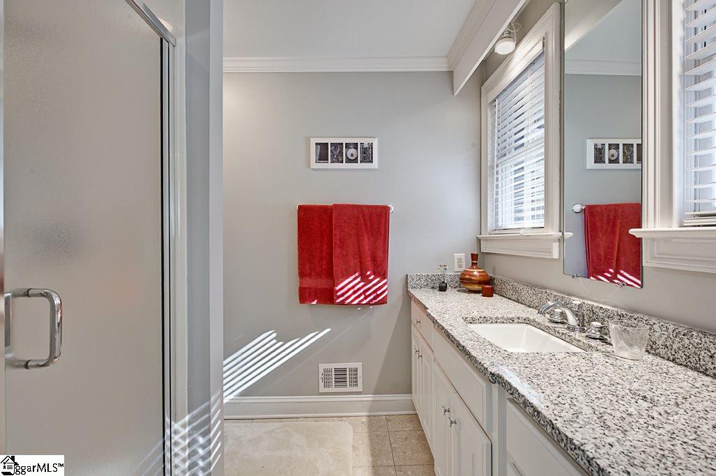 209 Sweetbriar Road Greenville, SC 29615 - Photo 25 of 36 Gallery Image 25