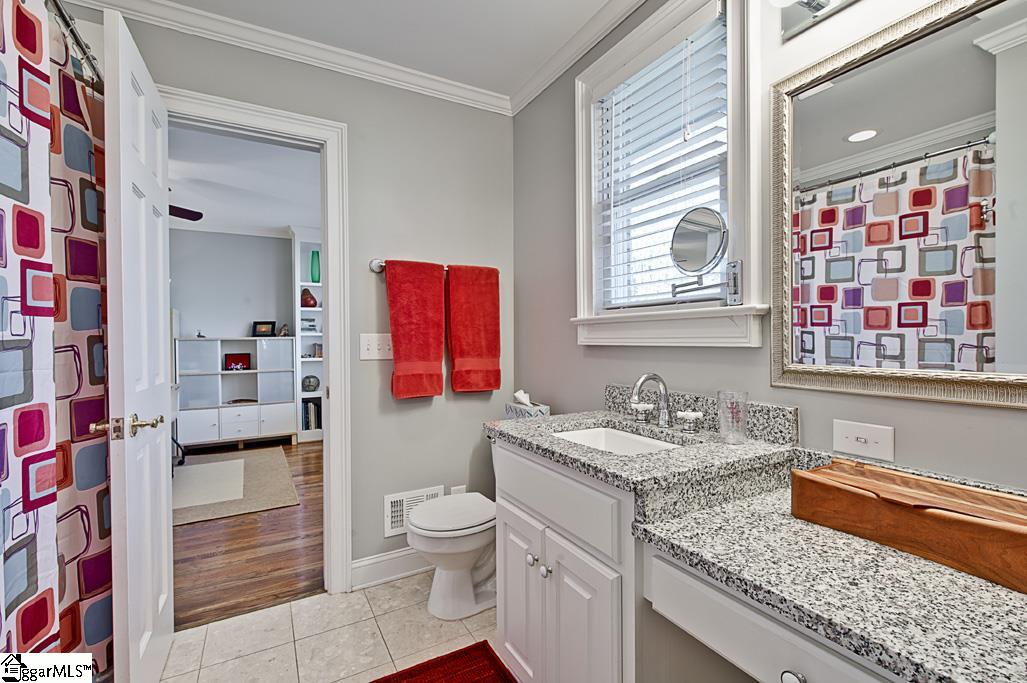 209 Sweetbriar Road Greenville, SC 29615 - Photo 29 of 36 Gallery Image 29