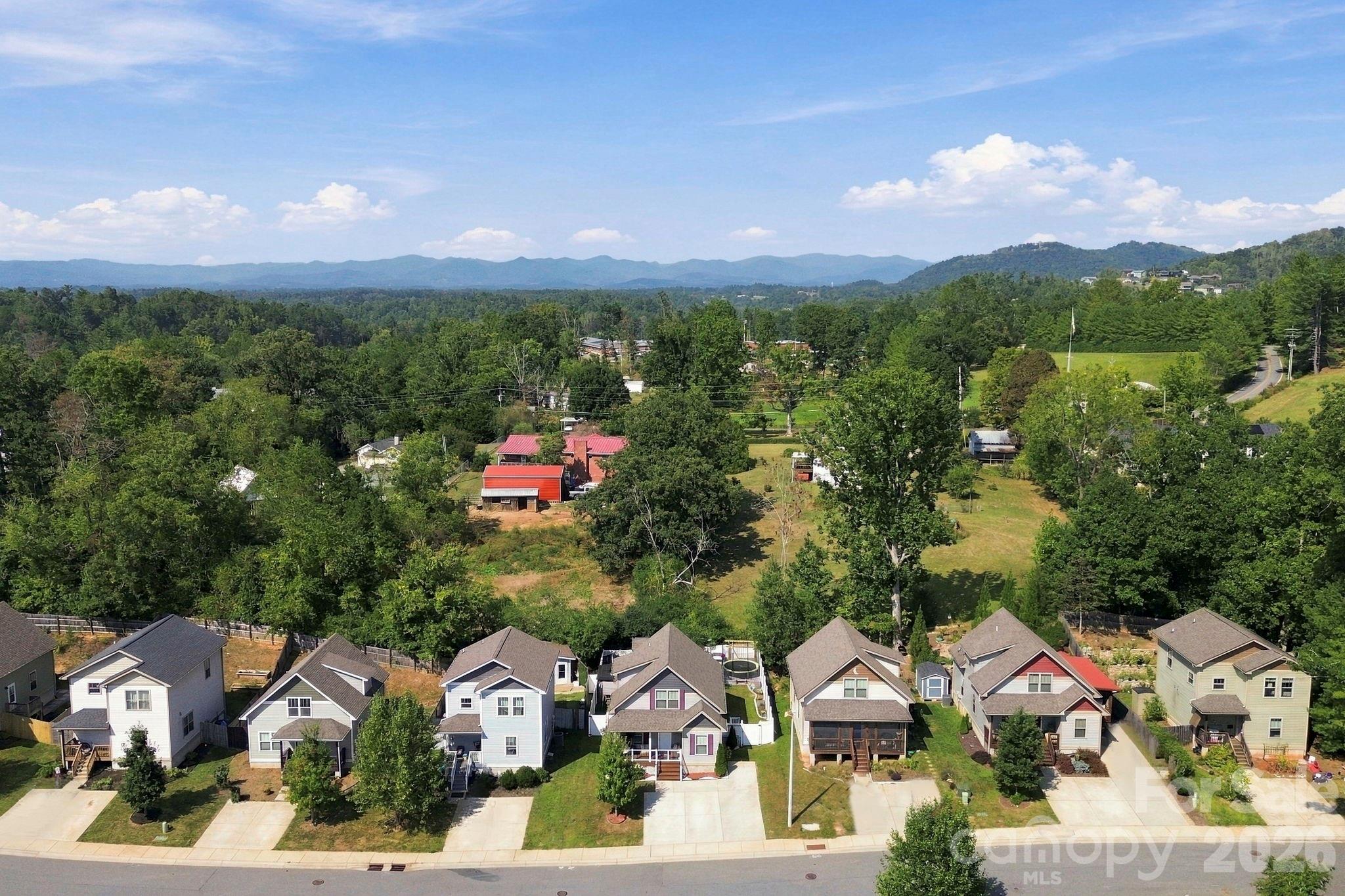 11 Yarrow Meadow Road Weaverville, NC 28787 - Photo 45 of 47 Gallery Image 45