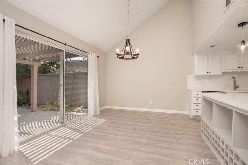 1934 Suntree Lane, Unit B Simi Valley, CA 93063 - Photo 5 of 35