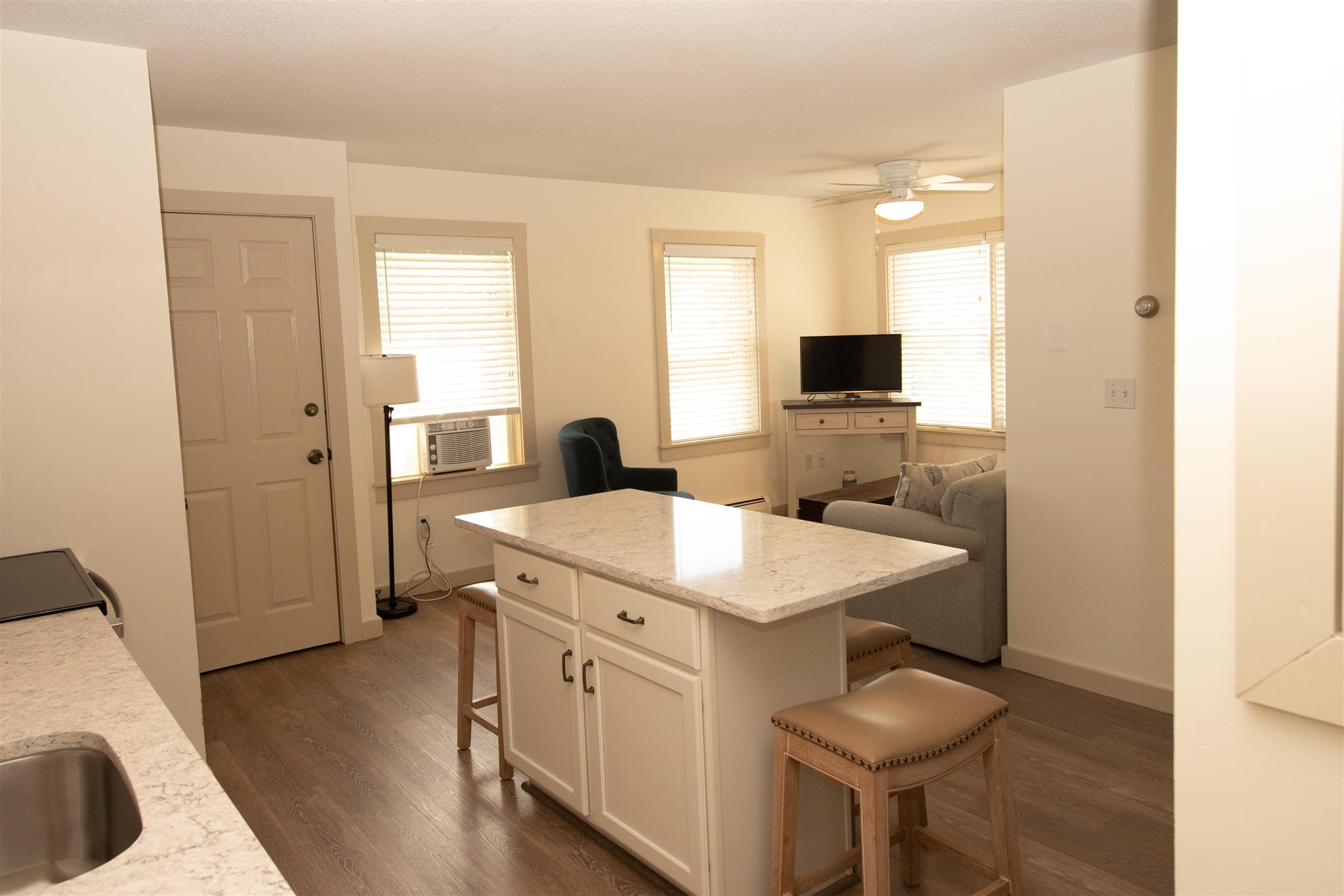 30 Pond Street, Unit 11 Ludlow, VT 05149 - Photo 3 of 27