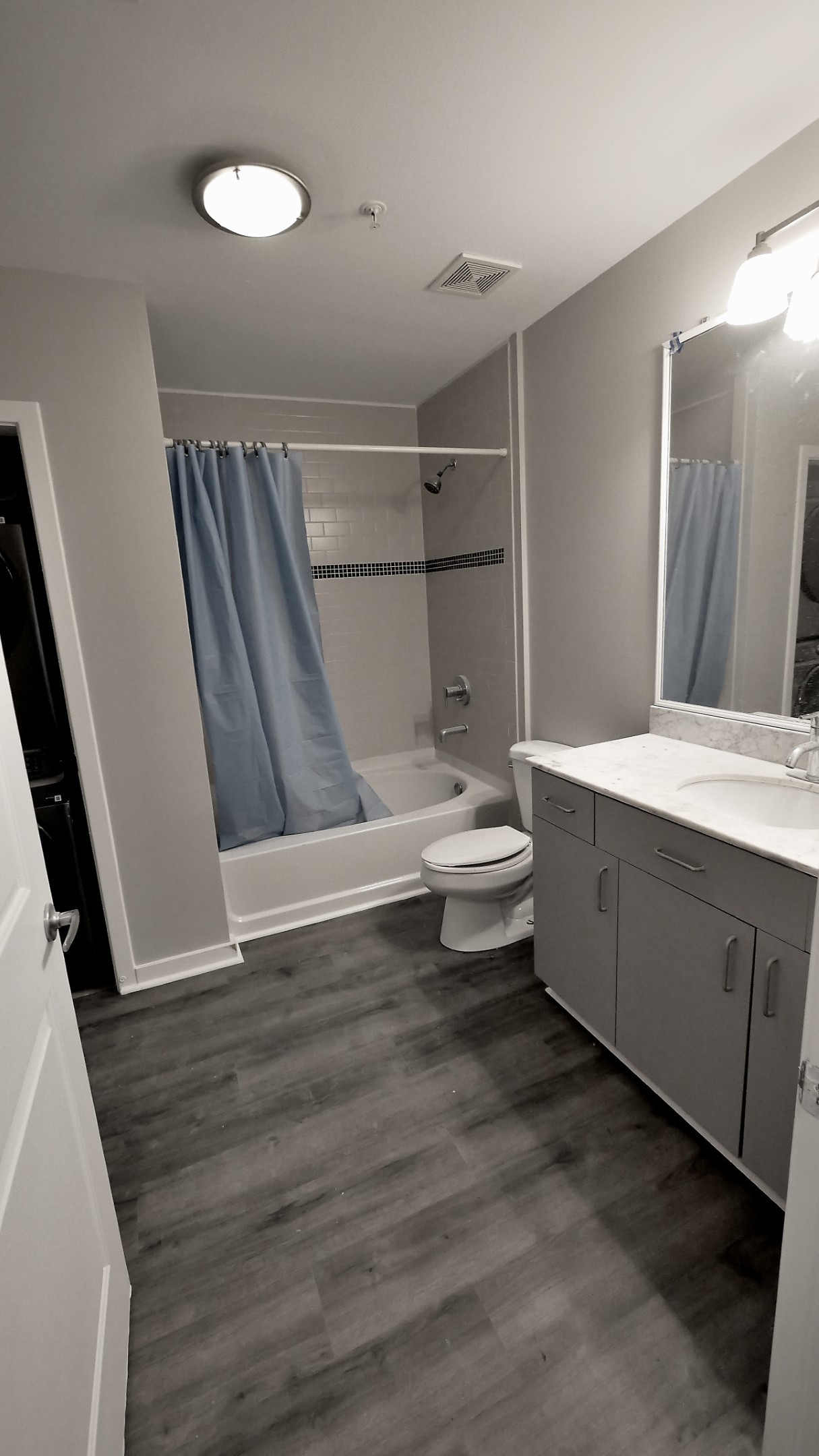 5925 Almeda Road, Unit 12113 Houston, TX 77004 - Photo 16 of 32 View ot waser and dryer