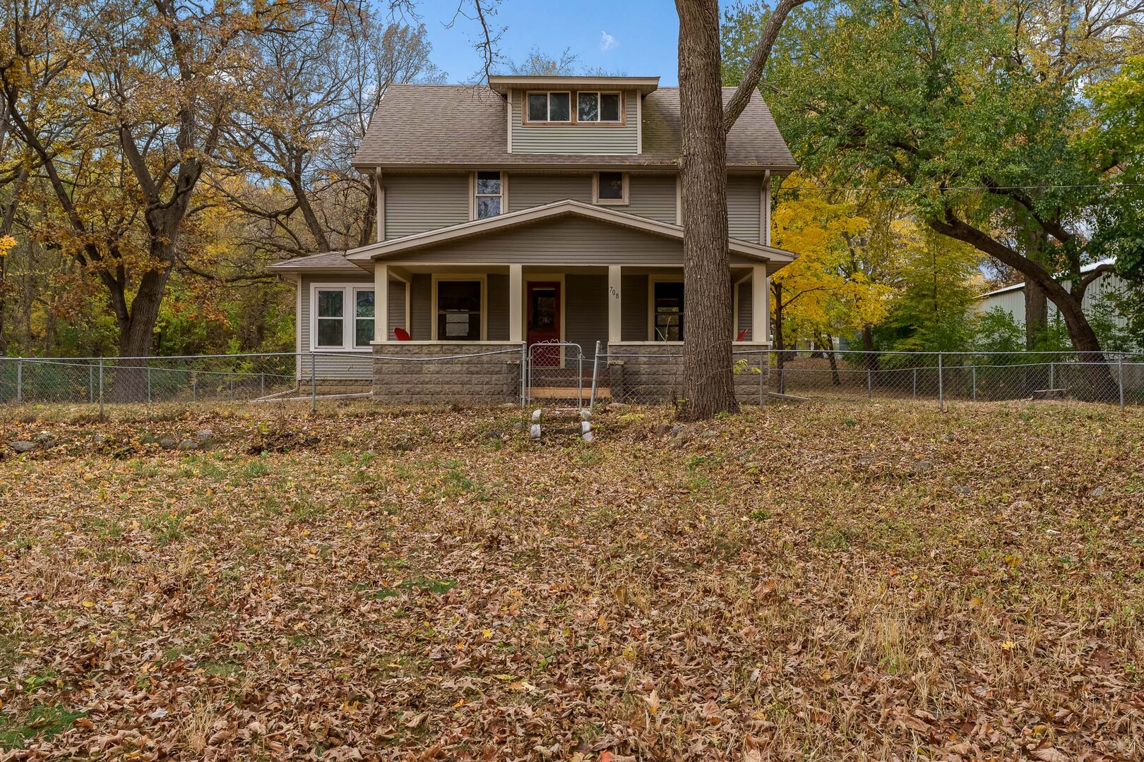 708 South Bluff Road South Beloit, IL 61080 - Photo 1 of 32 a front view of a house with a yard