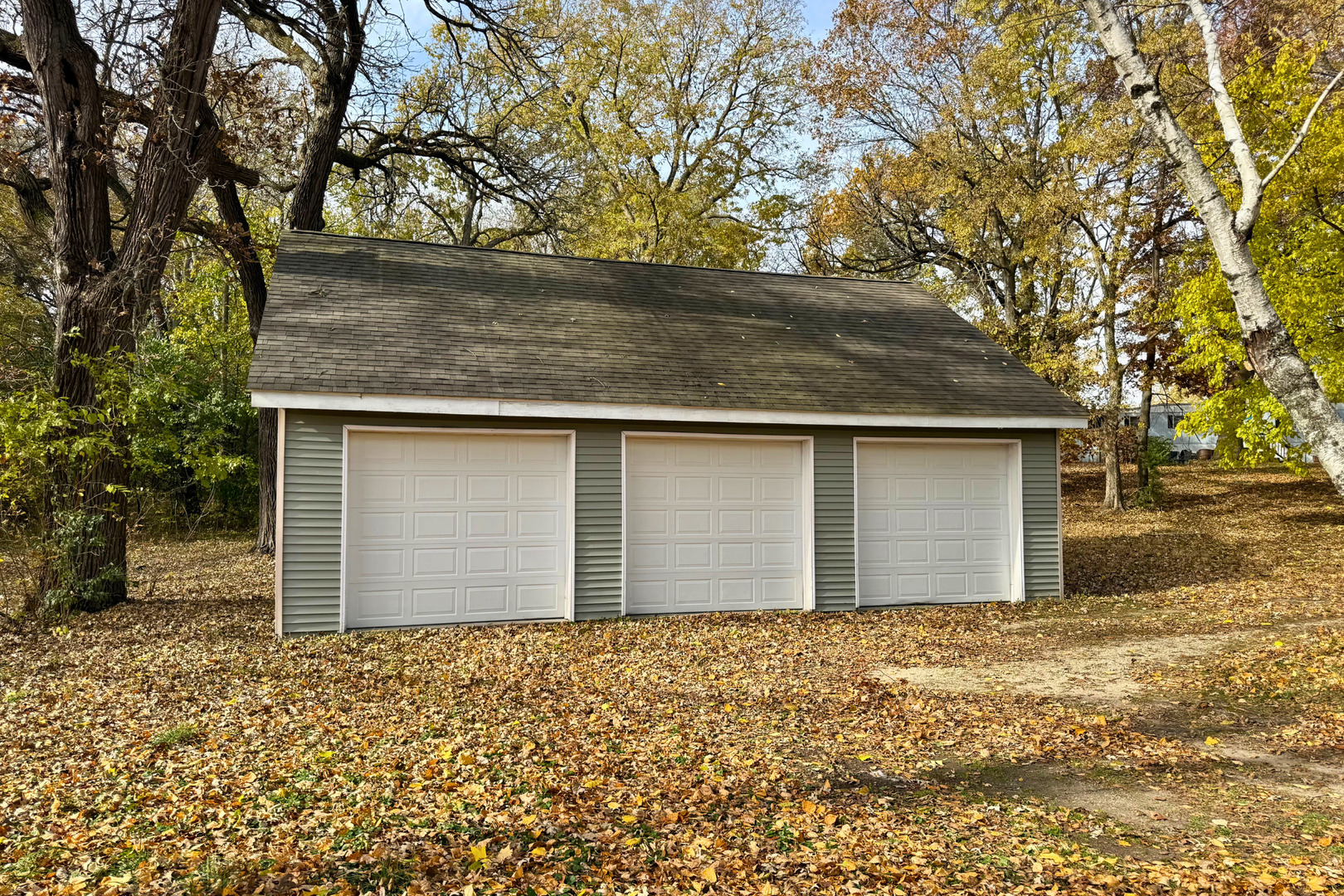 708 South Bluff Road South Beloit, IL 61080 - Photo 31 of 32 front view of a house with a yard