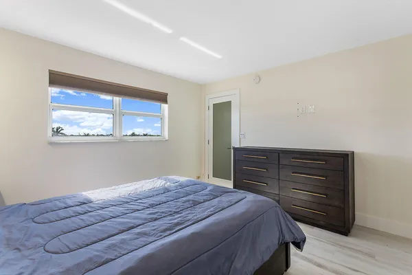 $6,250 | 1160 Hillsboro Mile, Unit 305, Hillsboro Beach, FL 33062