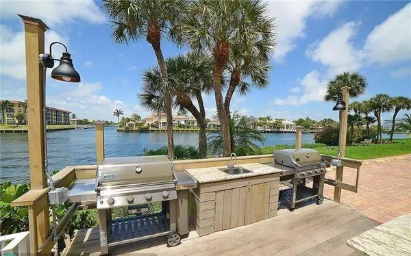 $6,250 | 1160 Hillsboro Mile, Unit 305, Hillsboro Beach, FL 33062