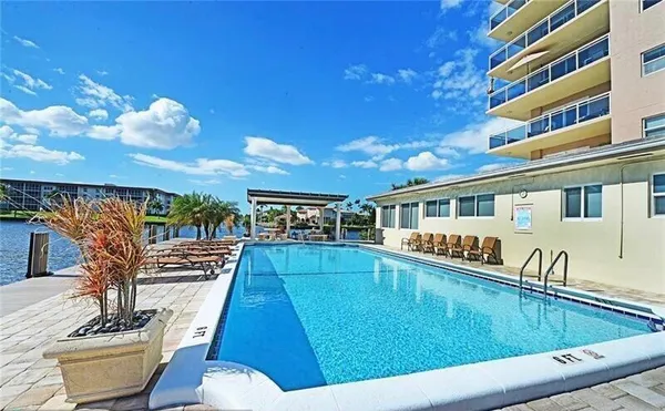 $6,250 | 1160 Hillsboro Mile, Unit 305, Hillsboro Beach, FL 33062