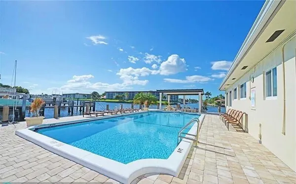 $6,250 | 1160 Hillsboro Mile, Unit 305, Hillsboro Beach, FL 33062