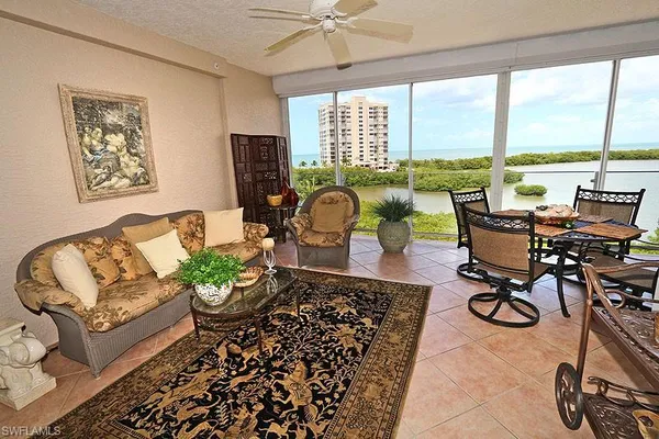 $14,500 | 60 Seagate Drive, Unit 604, Naples, FL 34103