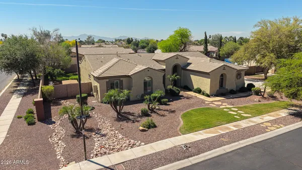 $869,000 | 8001 West San Juan Avenue, Glendale, AZ 85303