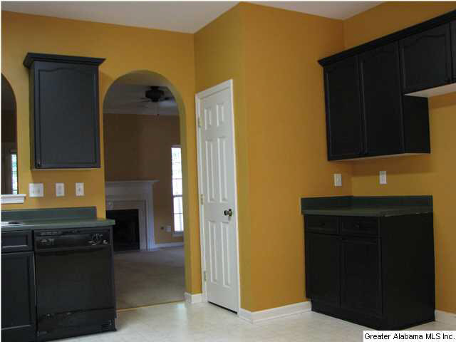 610 Parkside Circle Helena, AL 35080 - Photo 4 of 20